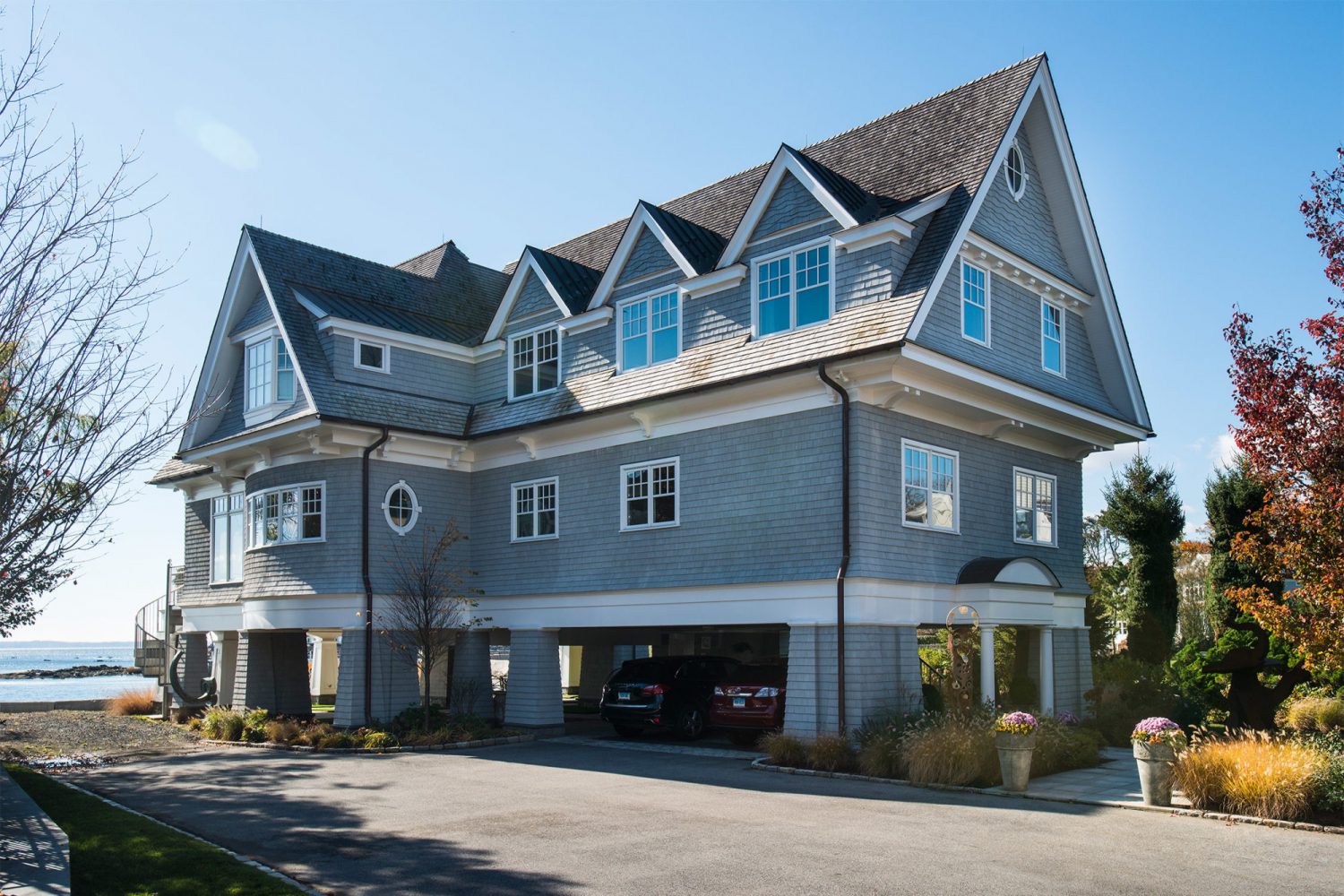 Thompson Raissis Architects, LLC