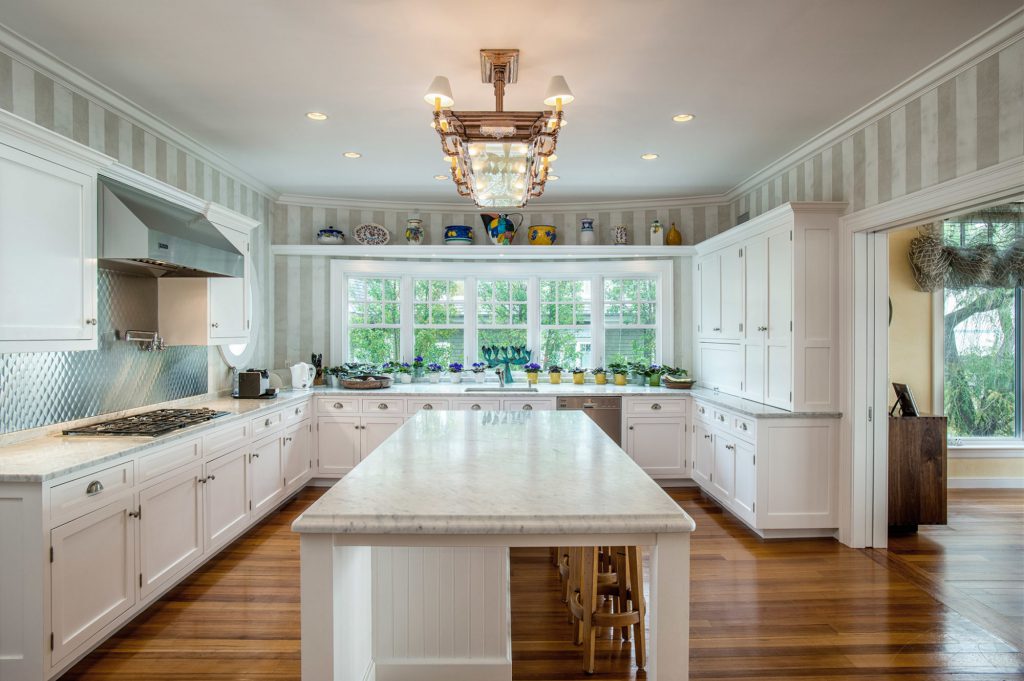 Thompson Raissis Architects, LLC