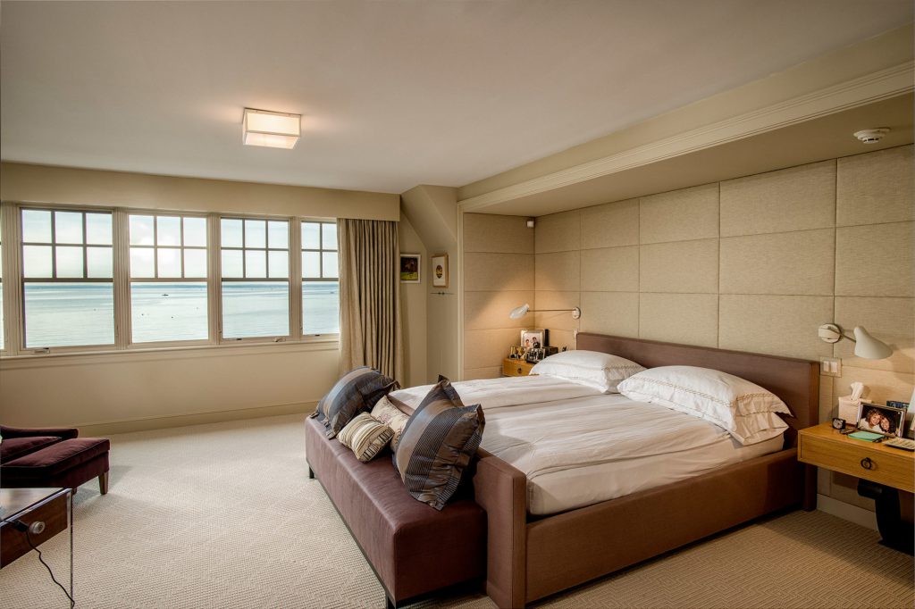 Thompson Raissis Architects, LLC